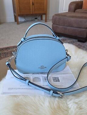 Adorable Coach Light Blue Leather Serena Top Handle Crossbody Bag 🩵